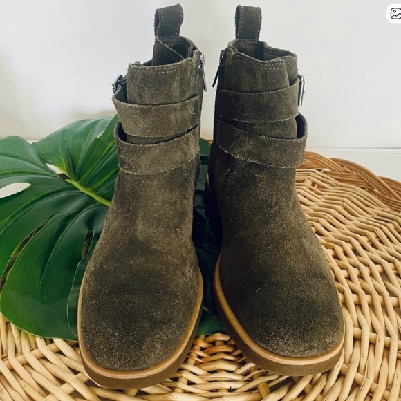 UGG Josefene women’s green suede double strap ankle boot buckle detailing size 6 - Picture 2 of 16